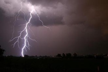 Villám csapott az ágyába, de túlélte - A cikkhez tartozó kép