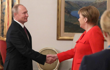 Merkel és Putyin Szíriáról és az ukrán-orosz konfliktusról folytatott megbeszélést - A cikkhez tartozó kép