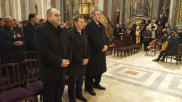 Szabadkán áldották meg az idén a Balassi Bálint-emlékkard irodalmi díjat - A cikkhez tartozó kép