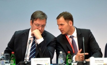 Feljelentés Vučić és Mali ellen a házi karantén szabályainak megszegése miatt - A cikkhez tartozó kép