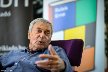 Rubik Ernő, aki Kockára tette az életét - A cikkhez tartozó kép