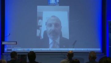 Otthoni karanténba került Sem Fabrizi - A cikkhez tartozó kép