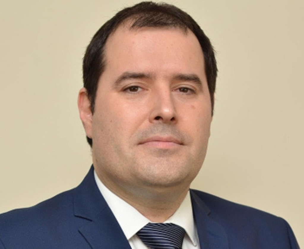  Fejsztámer Róbert