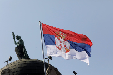 Közvélemény-kutatás: A megkérdezettek 53 százaléka szerint Szerbia sem a Nyugathoz, sem a Kelethez nem tartozik - A cikkhez tartozó kép
