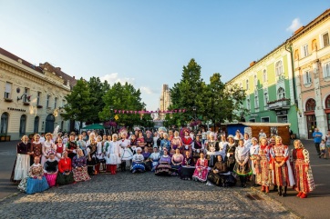 „Ha leszek, leszek, menyasszony leszek”* - A cikkhez tartozó kép