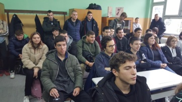 Közlekedésbiztonsági előadás Magyarkanizsán: Elkerülni a pillanatot, ami megváltoztathatja életünket  - A cikkhez tartozó kép