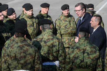 Vučić: Sokan nem is tudják, mivel rendelkezik a szerb hadsereg - A cikkhez tartozó kép