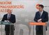 Kocsis Máté, a Fidesz (jobbról) és Simicskó István, a Kereszténydemokrata Néppárt (KDNP) frakcióvezetője a Fidesz-KDNP kihelyezett frakcióüléséről tartott sajtótájékoztatón Balatonalmádiban. A kormánypártok Sulyok Tamást, az Alkotmánybíróság jelenlegi elnökét jelölik köztársasági elnöknek. - miniatűr változat