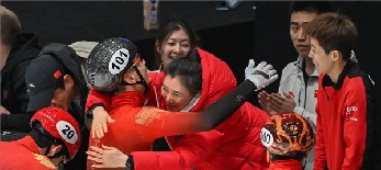 Rövidpályás gyorskorcsolya-vb: Kínai színekben is aranyérmesek a Liu fivérek - illusztráció