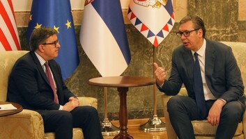 Vučić: Szerbia és az USA eltérő állásponton van Koszovót és Srebrenicát illetően - illusztráció