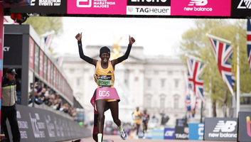 Megdőlt a női maraton világrekordja Londonban - illusztráció
