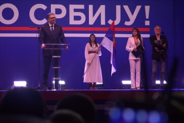 Vučić öt követelést fogalmazott meg a Nem adjuk Szerbiát! nagygyűlésen - A cikkhez tartozó kép