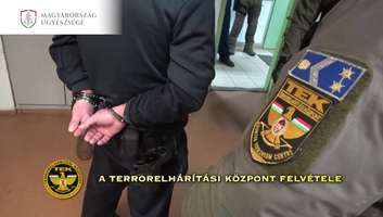 Korrupt határrendészeket ítéltek el a Szegedi Törvényszéken - illusztráció
