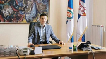 A tartományi képviselőház alelnöke szerint az SNS újvidéki irodája elleni támadás politikai terrorizmus - A cikkhez tartozó kép