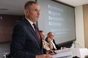 Harmadszor is Jankovics Róbertet választotta elnökének a Horvátországi Magyarok Demokratikus Közössége - A cikkhez tartozó kép