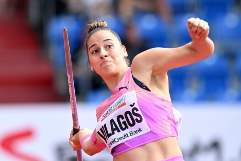 Világos Adriana 