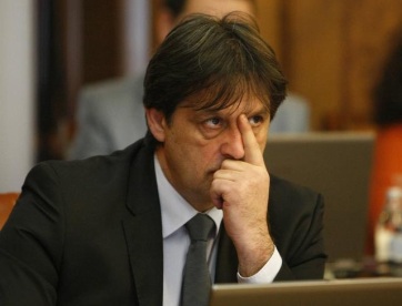 Gašić miniszter reagált az újságban megjelent Vučić-karikatúrára - A cikkhez tartozó kép