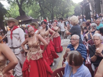 A zivatar ellenére hivatalosan is megkezdődött a XXIV. Interetno Fesztivál Szabadkán - A cikkhez tartozó kép