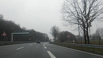 A rendőrségi ellenőrzés elől menekülve vesztette életét közlekedési balesetben két horvát és egy szerb fiatal Németországban - illusztráció