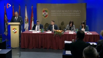 MNT-ülés: Bővült a költségvetés és elfogadták az újságírói etikai kódexet - illusztráció