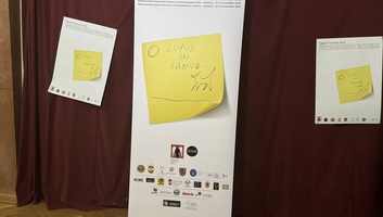 Desiré 2025: Két kiemelkedő előadás nyitotta a fesztivált Szabadkán - illusztráció