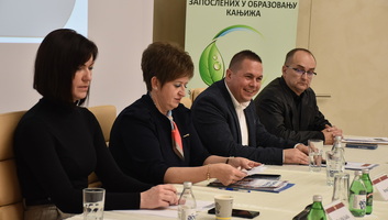 Szakmai nap Újvidéken: A vajdasági magyar oktatási hálózat jövőjéről egyeztettek - illusztráció