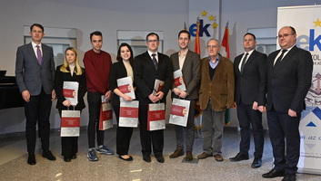 A vajdasági magyar fiatalok jövőjébe fektetnek - illusztráció