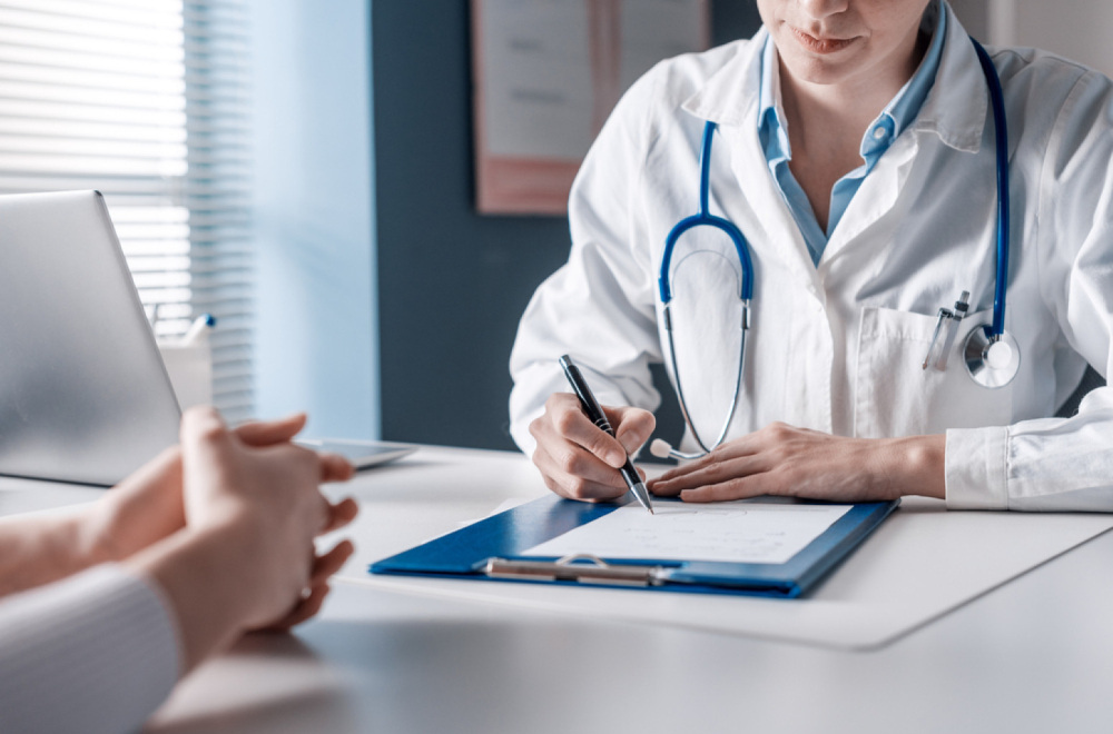 Balesetkor az orvos elkerülhetetlen, kártérítési ügyekben a lelet olykor ügyvédekhez kerül