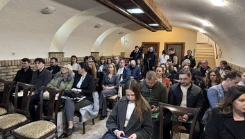 MNT: 64 fiatal kapott diplomahonosítási támogatást - illusztráció