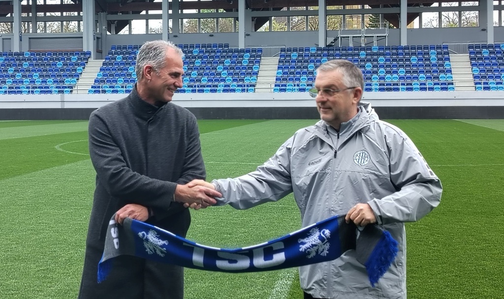 Palágyi Szabolccsal, a TSC vezérigazgatójával a TSC Arénában mutatkozott be az új vezetőedző