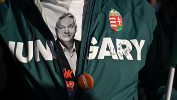 WSJ: Bocsánatot kellene kérniük azoknak, akik diktátorozták és fasisztázták Orbán Viktort - illusztráció