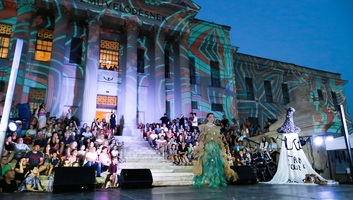 Újra divattervező pályázatot hirdet a Móra-múzeum - illusztráció