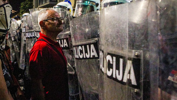 Közvitán a szerb belügyi törvény: Bővülő rendőri jogkörök, szűkülő állampolgári jogok - illusztráció