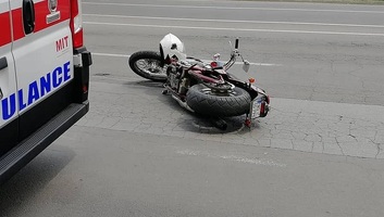 Őrizetbe vették a motorost, aki halálra gázolt egy idős gyalogost Eleméren - illusztráció