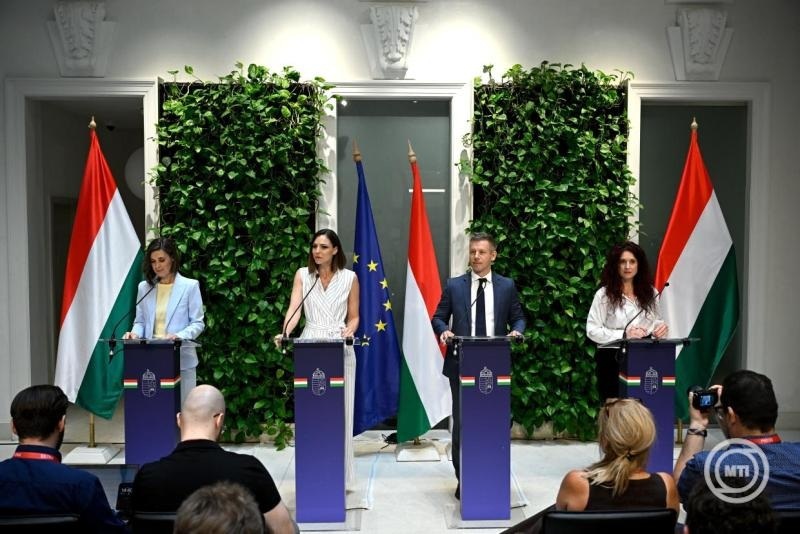 Kormányszóvivői sajtótájékoztató