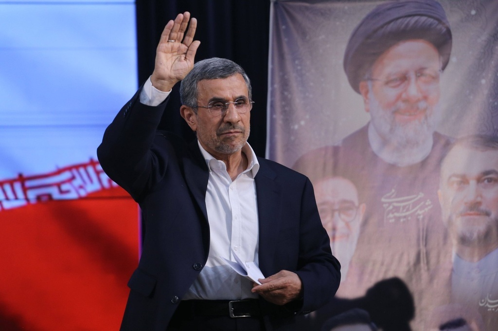 Mahmúd Ahmadinezsád 2005 és 2013 között volt Irán elnöke