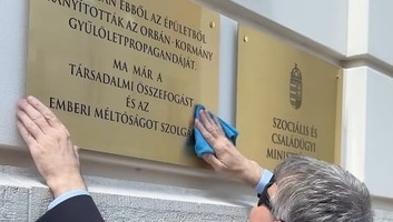 Magyar forgatókönyv - illusztráció