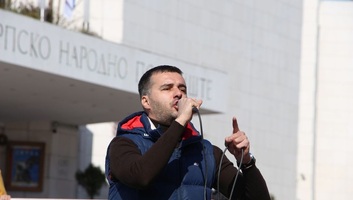 Manojlović: Valjevo történetének egyik legnagyobb tüntetése volt a pénteki - illusztráció
