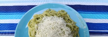 Spenótpesztós spagetti - illusztráció