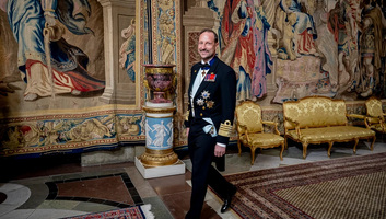 Letette esküjét a norvég parlament előtt VIII. Haakon király - illusztráció