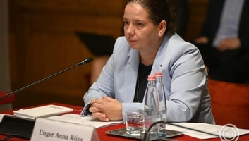 Évi 849 millió forintba kerülhet az NVVH vezetőinek védelme - illusztráció