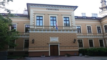 Az EU-hoz fordultak a Jovan Jovanović Zmaj Gimnázium diákjainak szülei - illusztráció