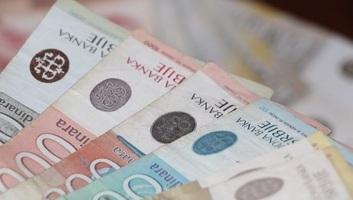 Hétfőn kezdődnek a tárgyalások a jövő évi minimálbérről - illusztráció