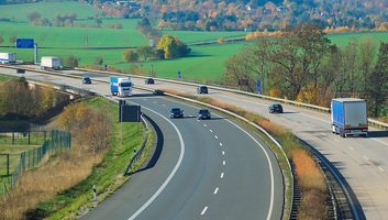 Szerbia közel 300 millió eurónyi hitelt vesz fel a Belgrád-Nagybecskerek autópálya építésére - illusztráció