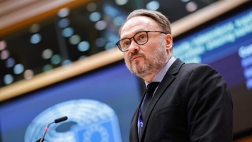 Uniós biztos: Az iráni konfliktus több mint 100 milliárd euró energetikai többletköltséget okozott az EU-nak - illusztráció