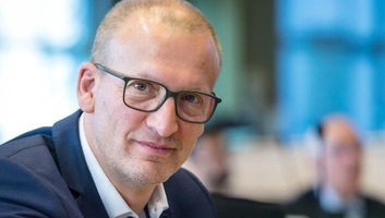 Átvilágítják a határon túli magyar szervezetek támogatásait - illusztráció