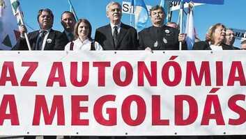 Az EMSZ ismét kezdeményezi a Székelyföld autonómiastatútumával kapcsolatos törvénytervezet benyújtását a román parlamentbe - illusztráció