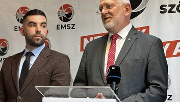 Kilép az RMDSZ képviselőházi frakciójából Zakariás Zoltán, az Erdélyi Magyar Szövetség elnöke - illusztráció