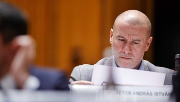 Lemondott Demeter András román kulturális miniszter, miután trágár szavakkal beszélt a román nemzeti érdekről - illusztráció