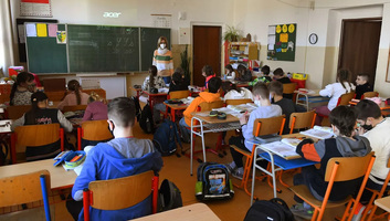 Minden ötödik magyar gyerek szlovák iskolába jár: A törvény enged, a valóság korlátoz - illusztráció